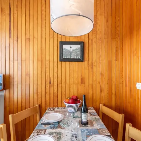 Apartamento Le - Le By Interhome